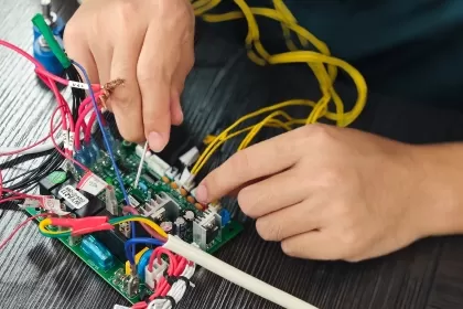 Ingenieros eléctricos Ingenieros eléctricos